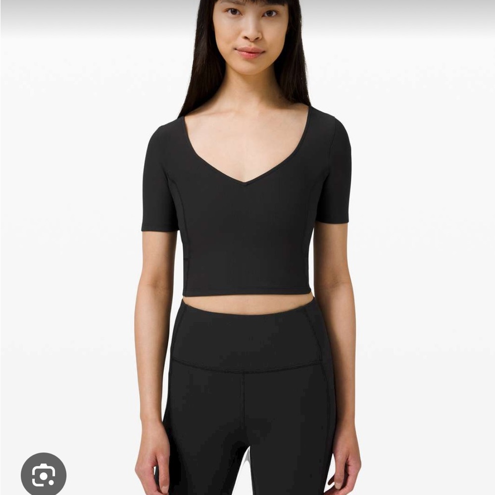 Lululemon Ribbed Contoured V-Neck Yoga Short Sleeve